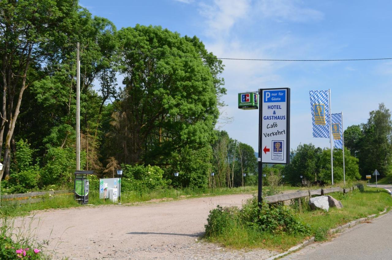 Hotel "Cafe Verkehrt" - Wellcome Motorbiker, Berufsleute Und Reisende Im Schwarzwald Oberhof (Baden-Wurttemberg) Exterior foto